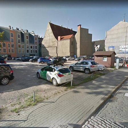 Historic Apartment With Wooden Floors In The Hearth Of Old-Town Riga Exterior photo