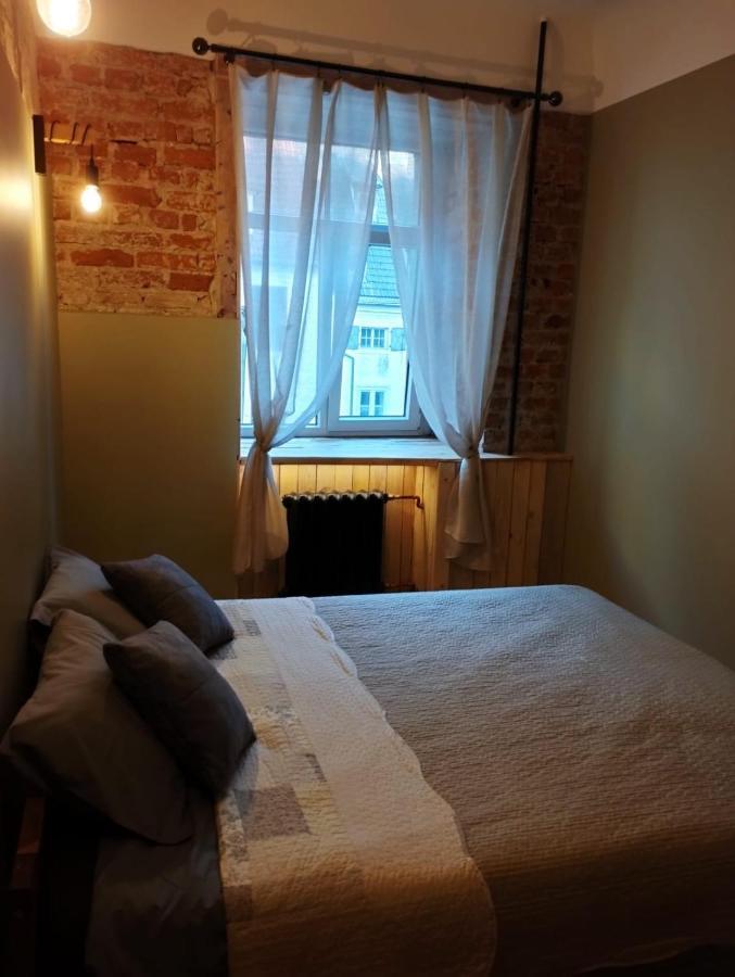 Historic Apartment With Wooden Floors In The Hearth Of Old-Town Riga Exterior photo